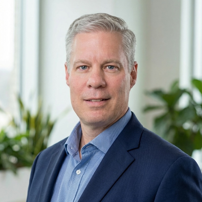 Mike Vos, The Growth Operator · Co-founder